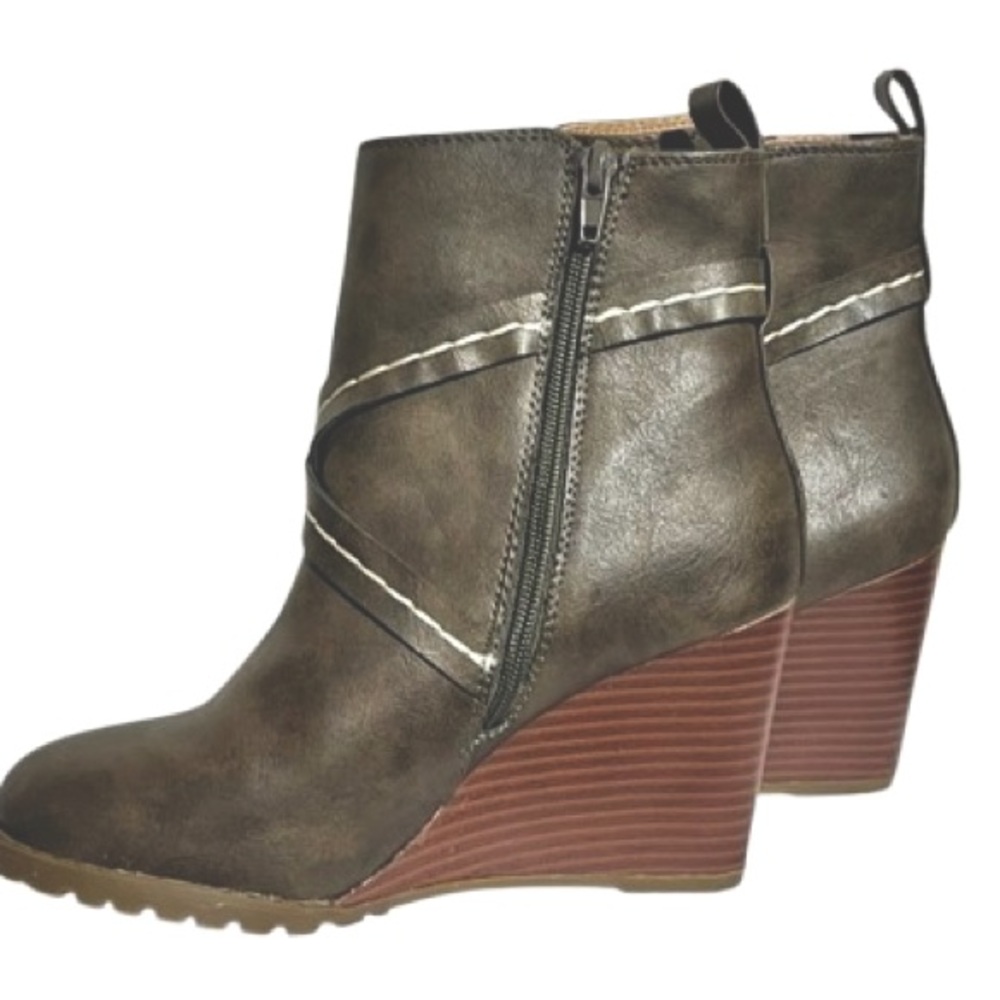 SIZE 6 DIBA OLIVE GREEN ALBERTA ERDGE ANKLE BOOTS HEELS FAUX LEATHER